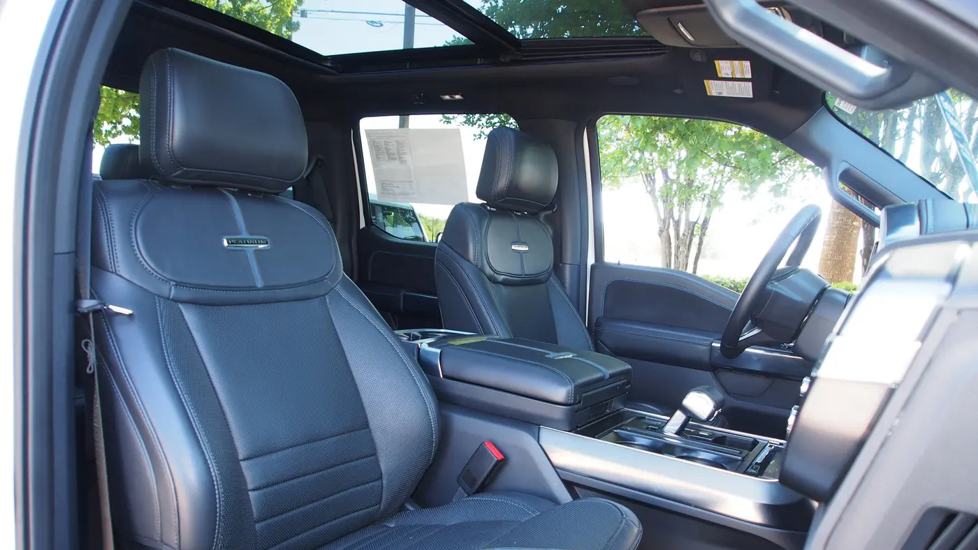 2025 Ford F-150 Platinum