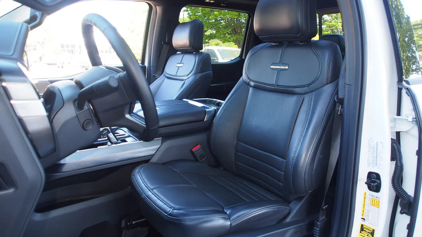 2025 Ford F-150 Platinum