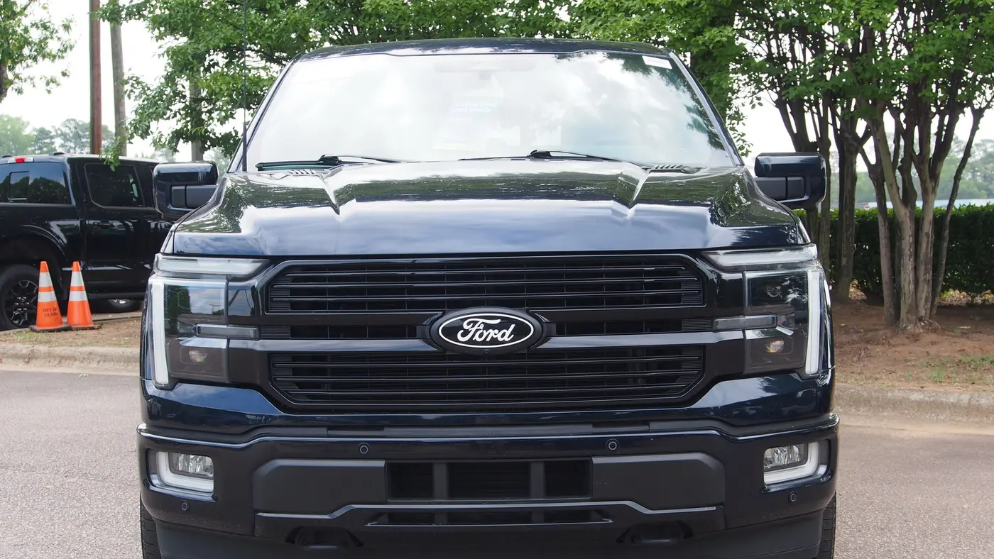 2025 Ford F-150 Platinum