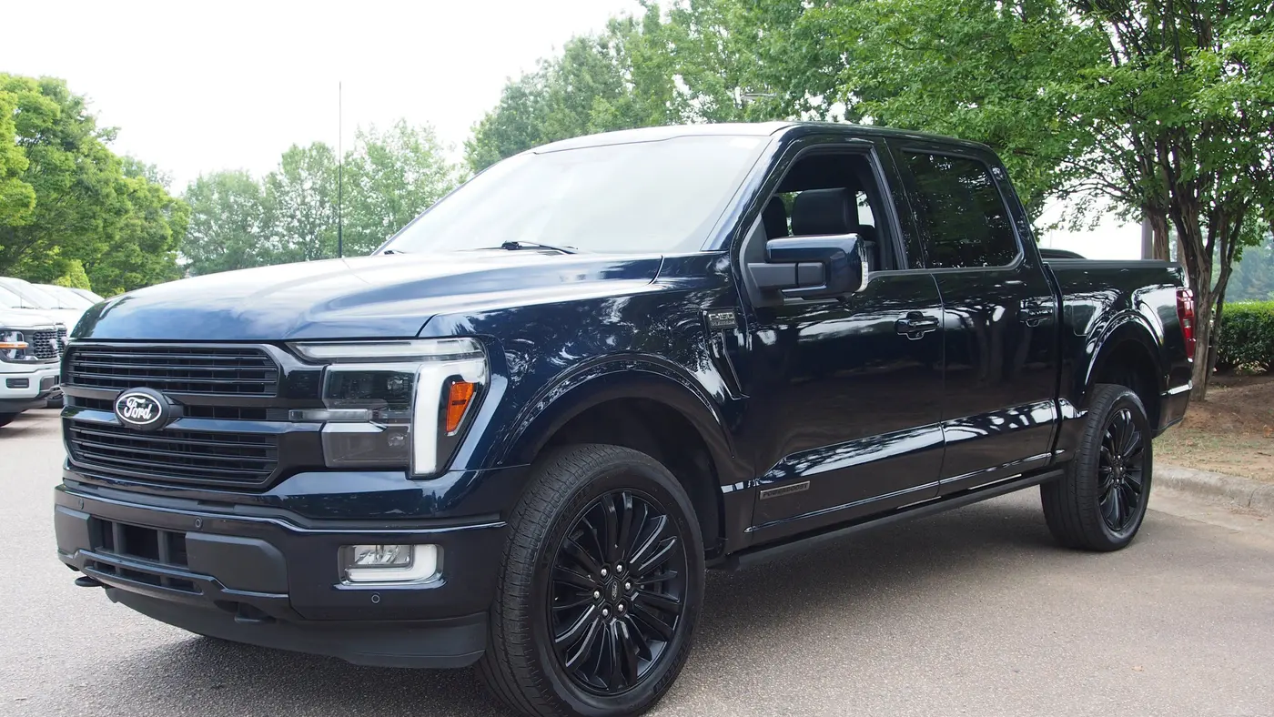 2025 Ford F-150 Platinum