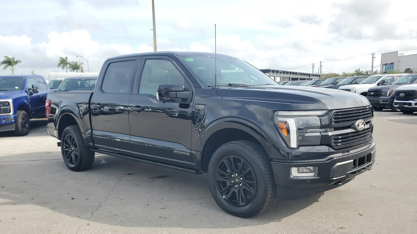 2025 Ford F-150 Platinum