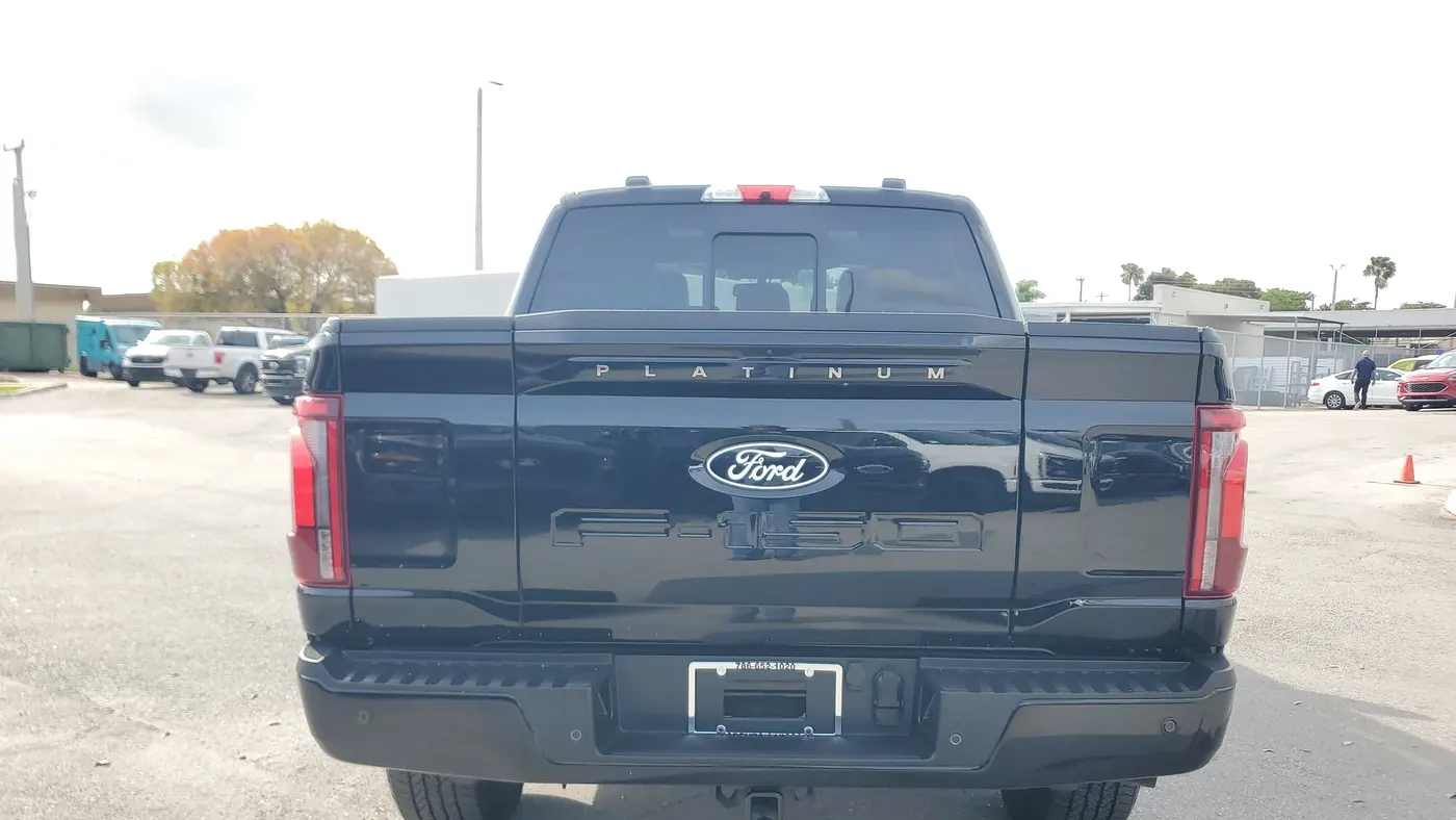 2025 Ford F-150 Platinum