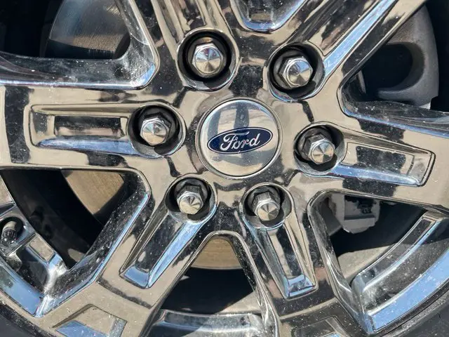 2023 Ford F-150 - $30,772