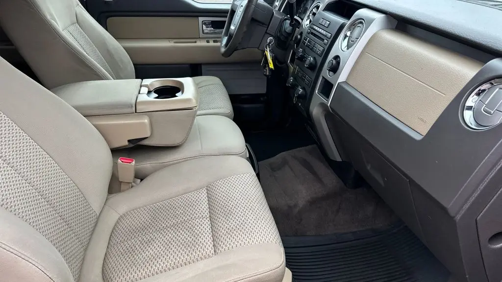 2010 Ford F-150 XL