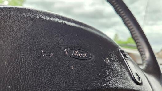 1995 Ford F-250 Super Duty XL