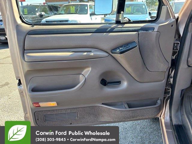 1996 Ford F-250 - $9,569