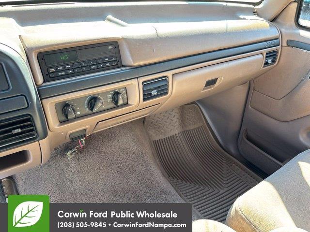 1996 Ford F-250 - $9,569