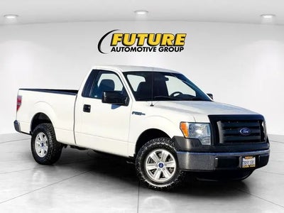 2011 Ford F-150 4X2 XL 2DR Regular Cab Styleside 6.5 FT. SB