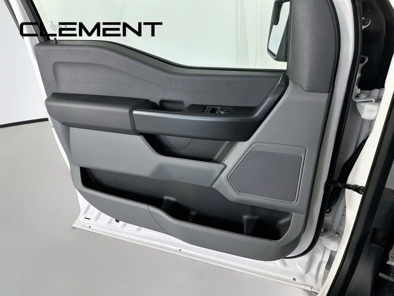 2022 Ford F-150 - $35,170