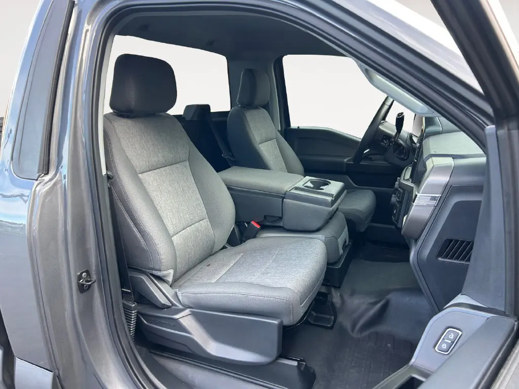 2025 Ford F-150 - $46,999