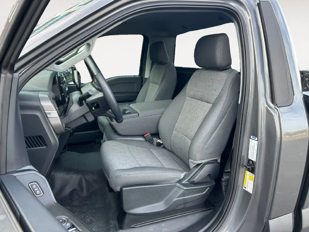 2025 Ford F-150 - $46,999
