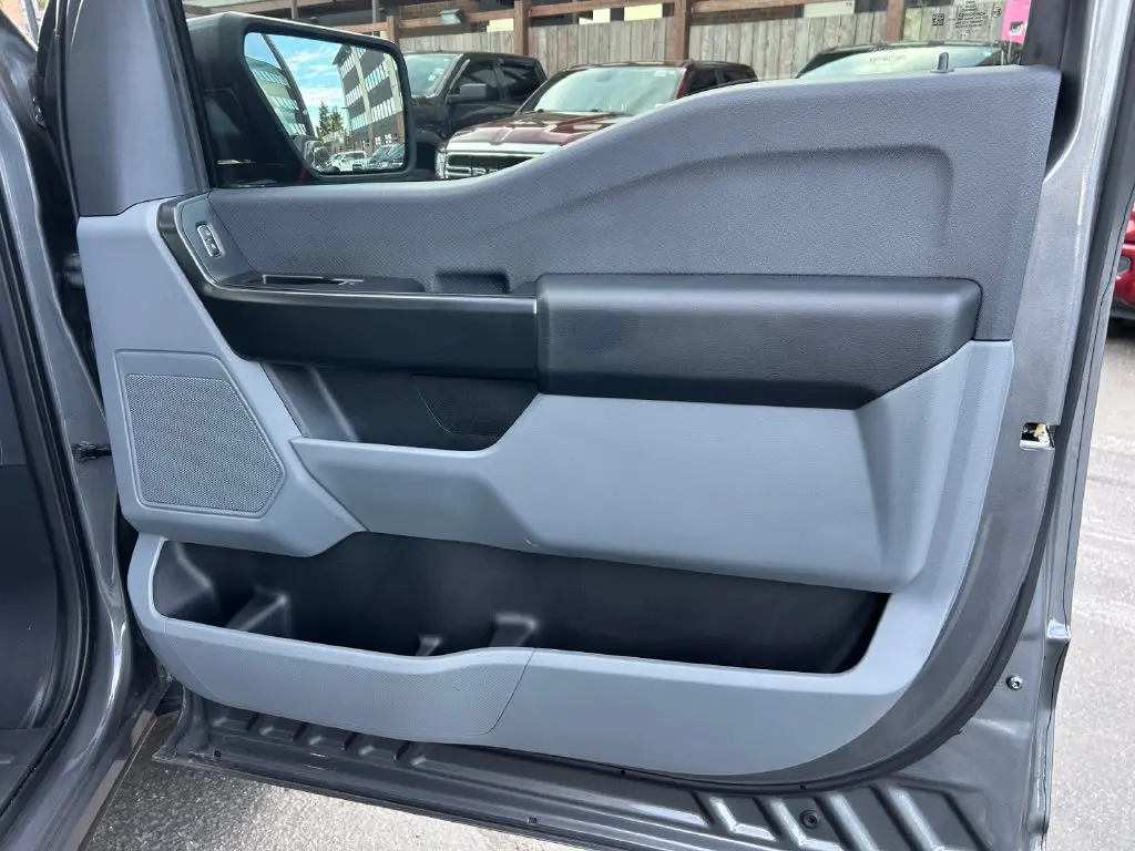 2025 Ford F-150 - $46,999