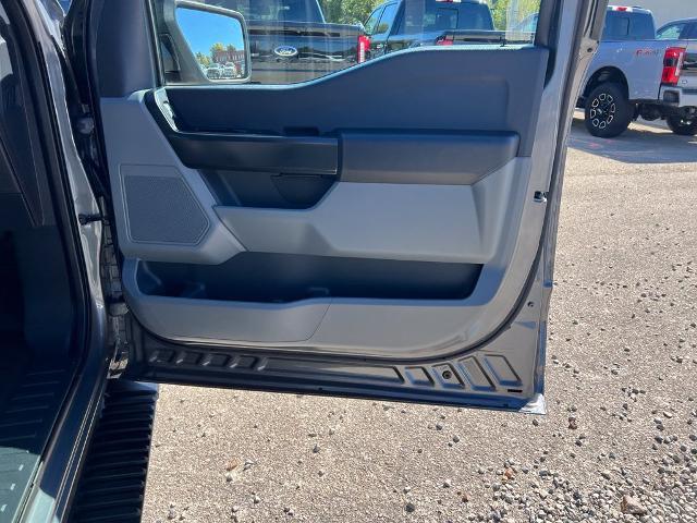 2025 Ford F-150 - $42,500