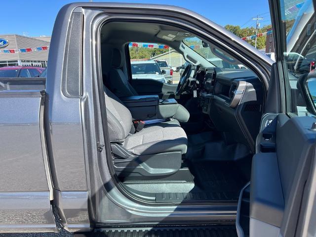 2025 Ford F-150 - $42,500