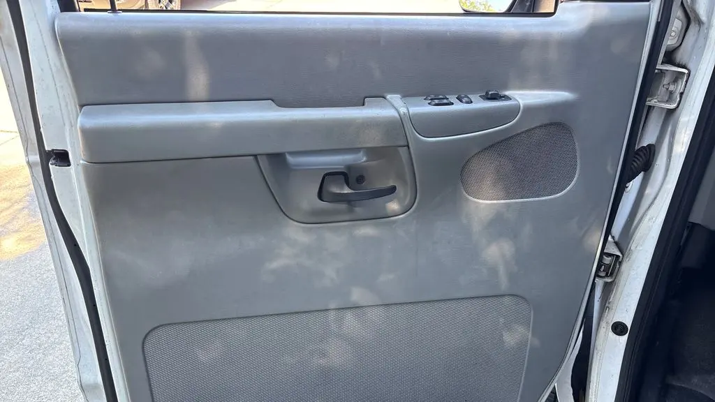 2008 Ford E-Series E-150