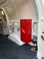 2010 E-Series Thumbnail 27