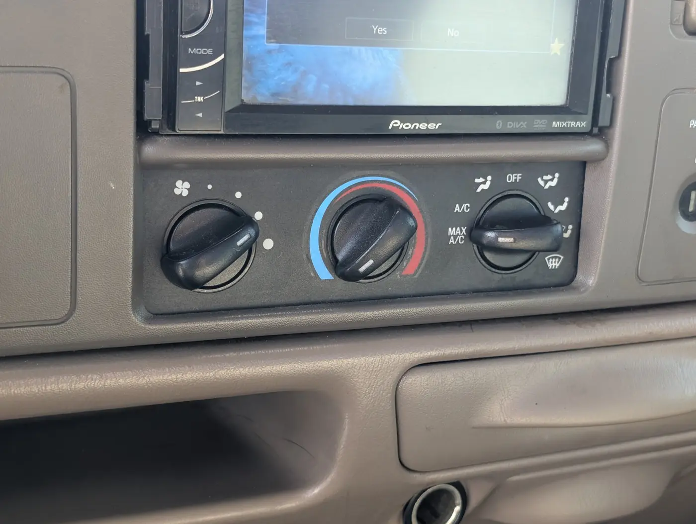 2000 Ford F-250 - $4,992