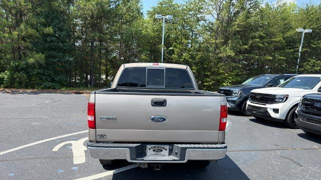 2004 Ford F-150 XLT