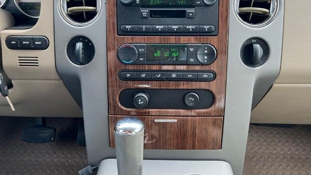 2004 Ford F-150 XLT