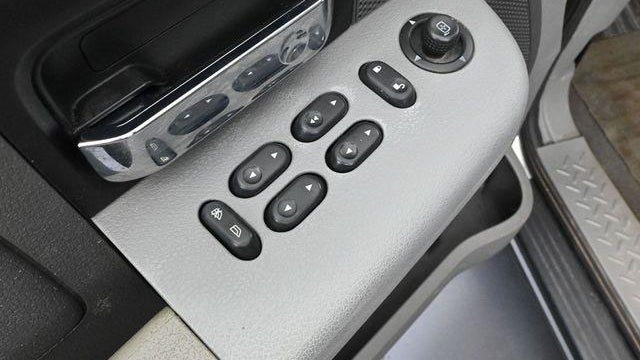 2005 Ford F-150 XL