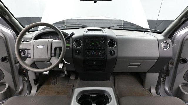2005 Ford F-150 XL