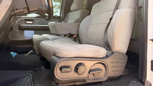 2004 Ford F-150 XL