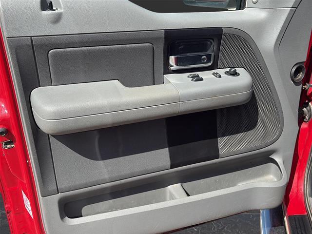 2005 Ford F-150 - $4,000