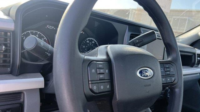 2025 Ford F-350 Super Duty XL