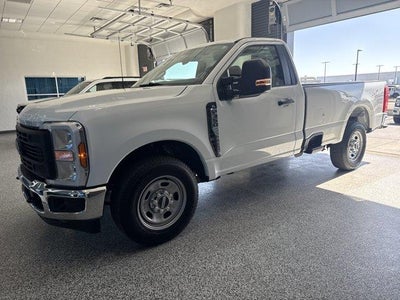 2025 Ford F-350 Super Duty 4X2 XL 2DR Regular Cab 8 FT. LB SRW Pickup