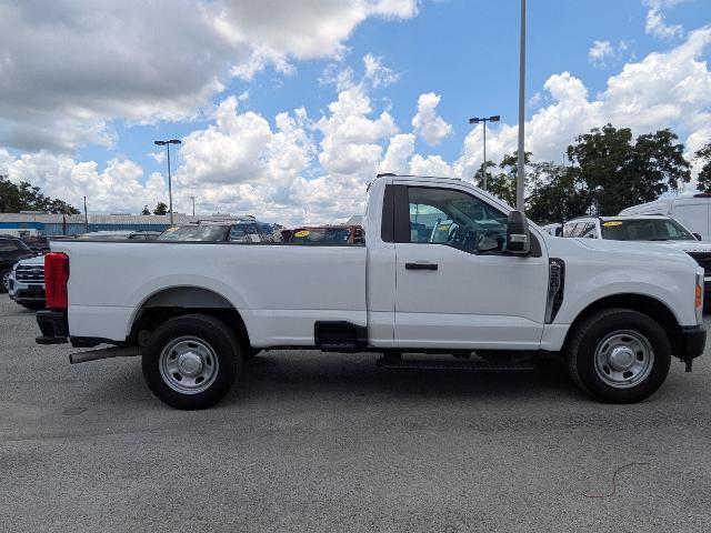 2023 Ford F-350 - $27,484