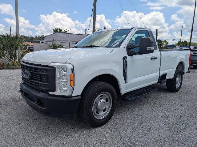 2023 Ford F-350 - $27,484