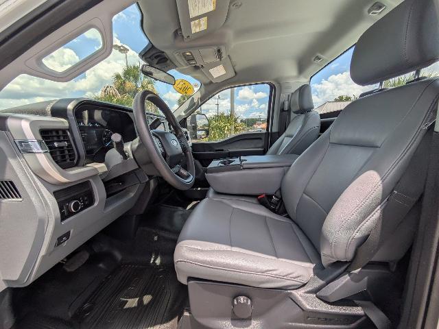2023 Ford F-350 - $27,484