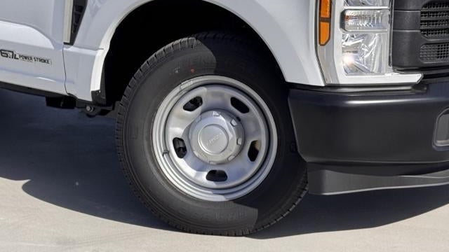 2025 Ford F-350 Super Duty XL