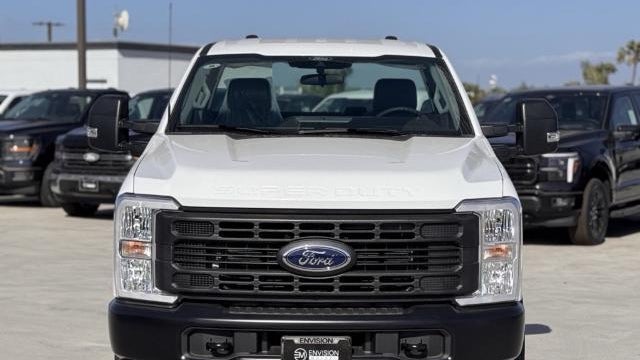 2025 Ford F-350 Super Duty XL