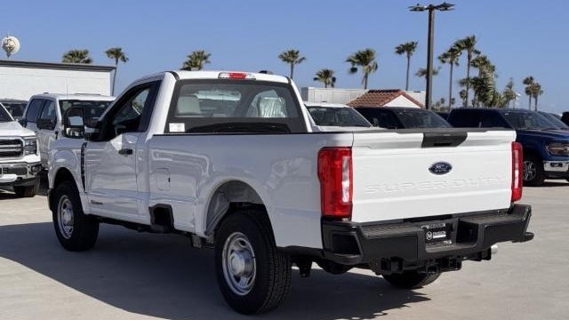 2025 Ford F-350 Super Duty XL