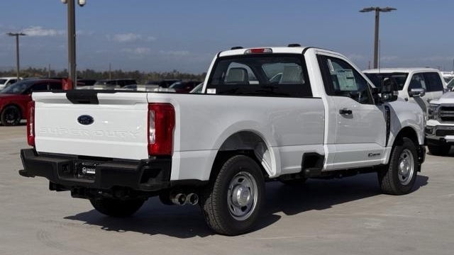 2025 Ford F-350 Super Duty XL