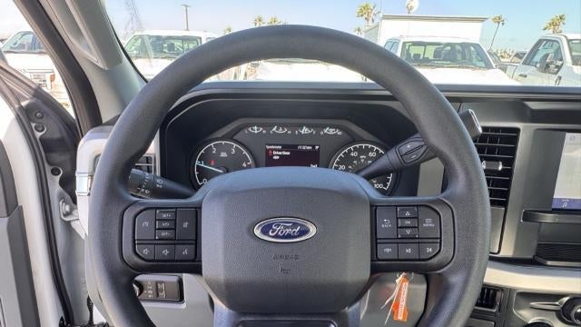 2025 Ford F-350 Super Duty XL