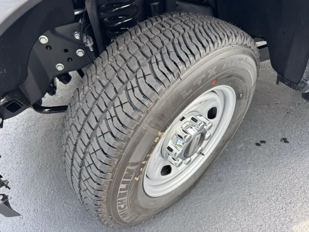 2025 Ford F-350 - $54,000