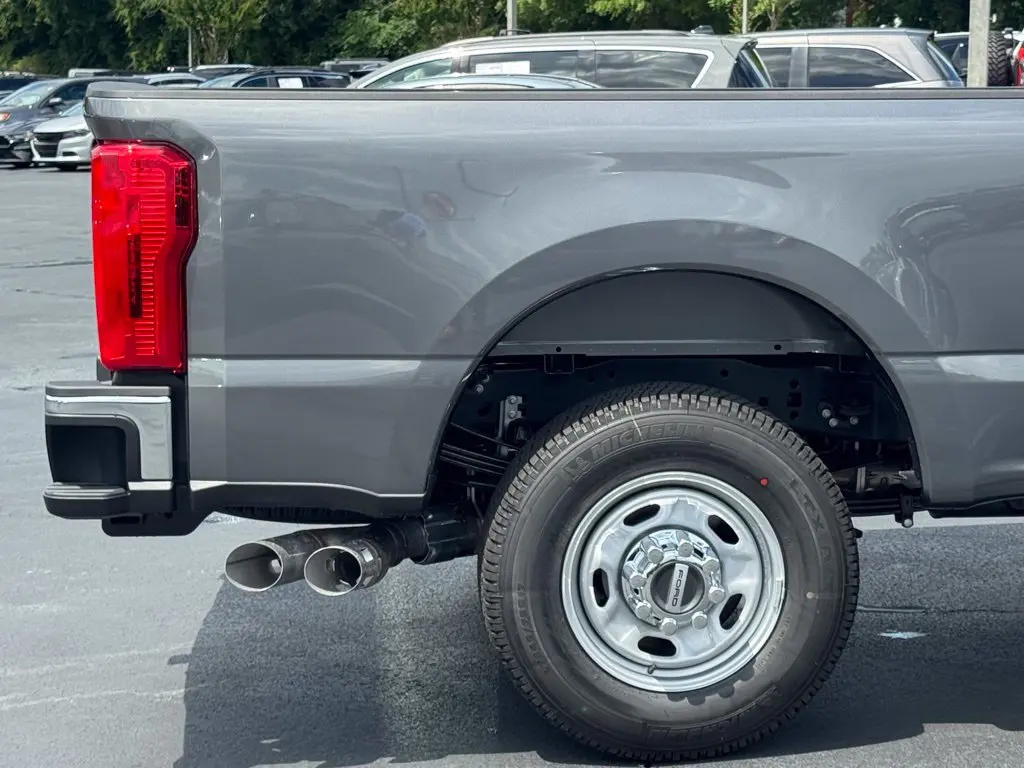 2025 Ford F-350 - $54,000