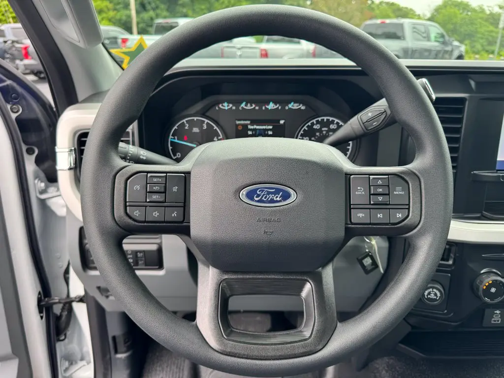 2025 Ford F-350 - $52,500