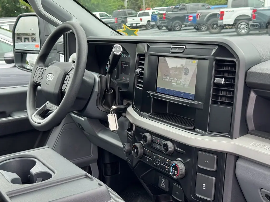 2025 Ford F-350 - $52,500