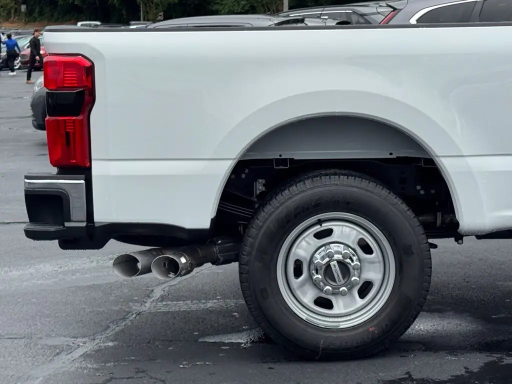 2025 Ford F-350 - $52,500