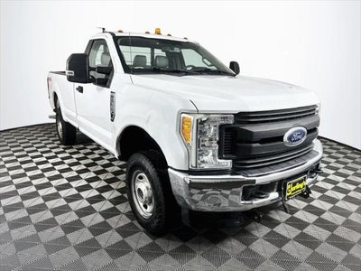 2017 Ford F-350 Super Duty 4X4 XL 2DR Regular Cab 8 FT. LB SRW Pickup