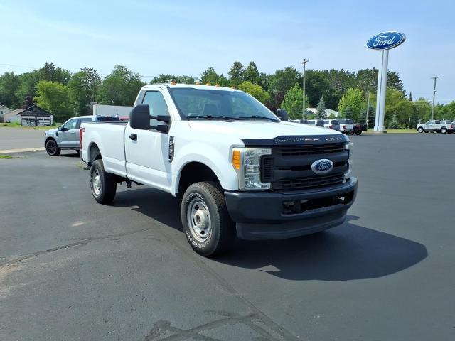 2017 Ford F-350 - $30,797