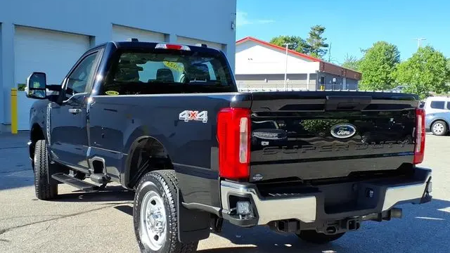 2023 Ford F-350 Super Duty XL