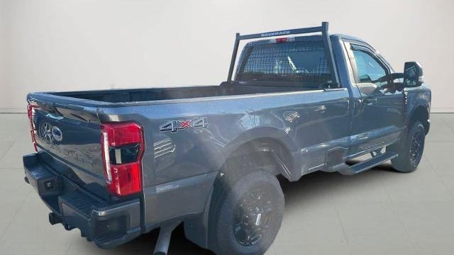 2023 Ford F-350 Super Duty XL
