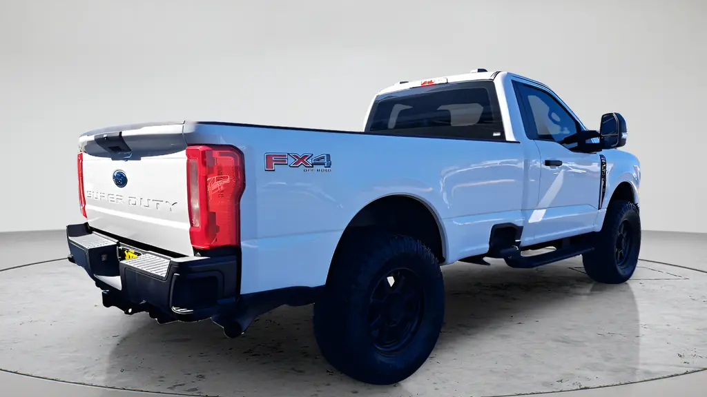 2023 Ford F-350 Super Duty XL