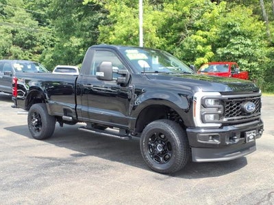 2025 Ford F-350 Super Duty 4X4 XLT 2DR Regular Cab 8 FT. LB SRW Pickup