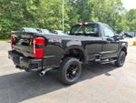2025 F-350 Super Duty Thumbnail 3