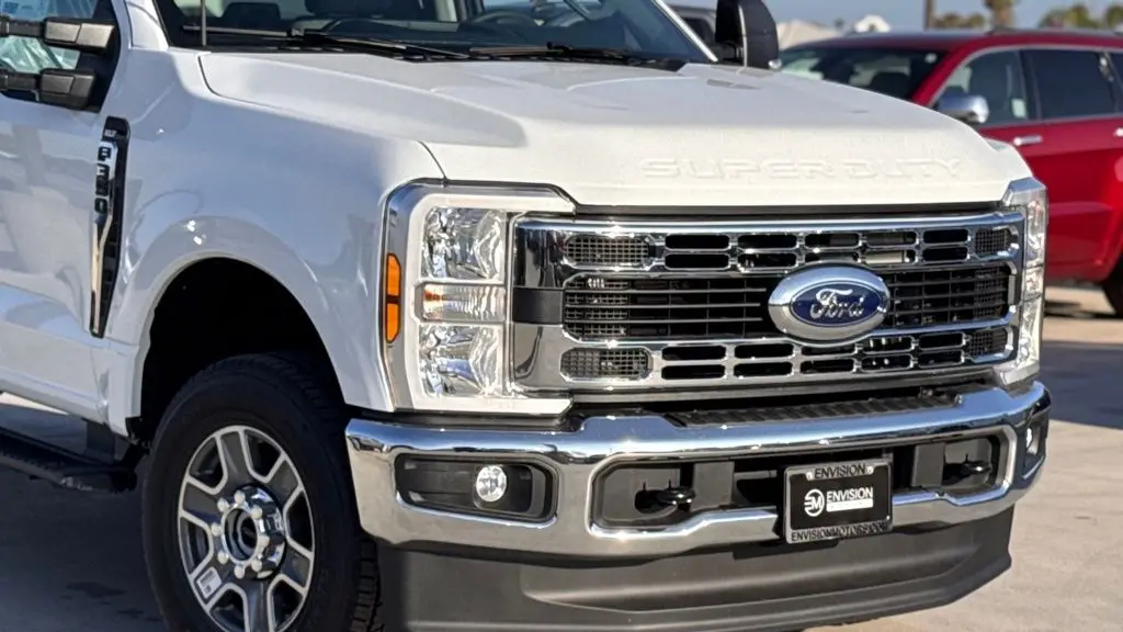 2025 Ford F-350 Super Duty XL